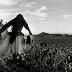 Book Signing – Graciela Iturbide